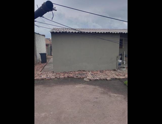 5 BEDROOM HOUSE FOR SALE IN KWA THEMA